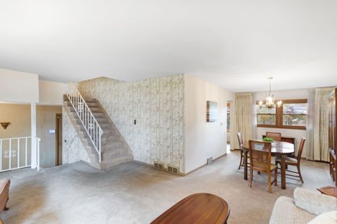 Tiny photo for 147 Lance Drive, Des Plaines, IL 60016 (MLS # 12487208)