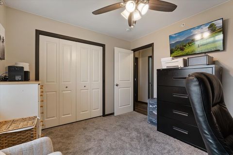 Tiny photo for 340 E Franklin Street #202, Eldridge, IA 52748 (MLS # 12598935)