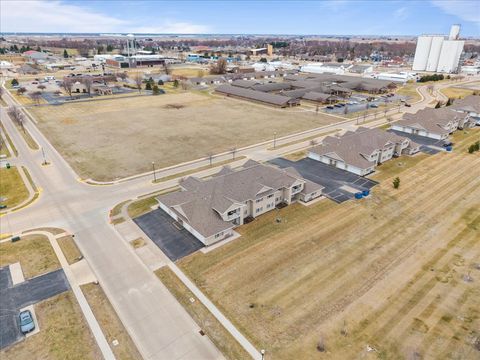 Tiny photo for 340 E Franklin Street #202, Eldridge, IA 52748 (MLS # 12598935)