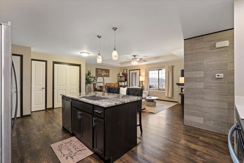 Tiny photo for 340 E Franklin Street #202, Eldridge, IA 52748 (MLS # 12598935)