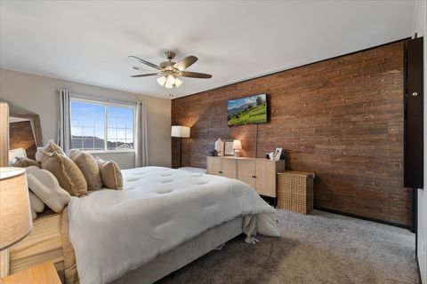 Tiny photo for 340 E Franklin Street #202, Eldridge, IA 52748 (MLS # 12598935)