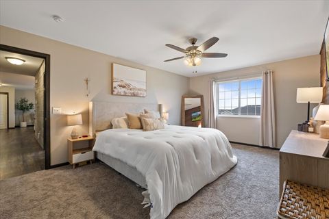 Tiny photo for 340 E Franklin Street #202, Eldridge, IA 52748 (MLS # 12598935)