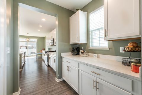 Tiny photo for 387 South Pointe Avenue, South Elgin, IL 60177 (MLS # 12453889)