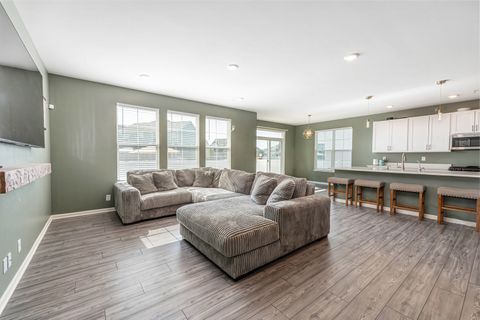 Tiny photo for 387 South Pointe Avenue, South Elgin, IL 60177 (MLS # 12453889)