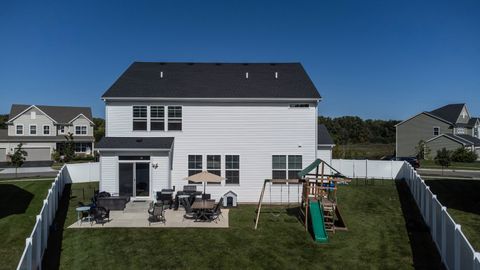 Tiny photo for 387 South Pointe Avenue, South Elgin, IL 60177 (MLS # 12453889)