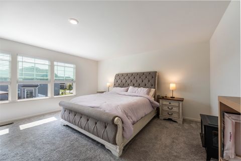 Tiny photo for 387 South Pointe Avenue, South Elgin, IL 60177 (MLS # 12453889)