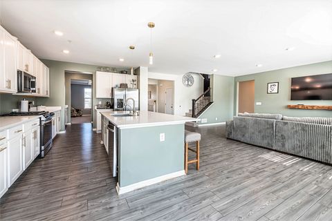 Tiny photo for 387 South Pointe Avenue, South Elgin, IL 60177 (MLS # 12453889)