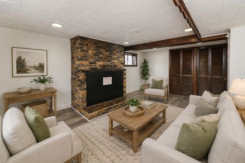 Tiny photo for 8625 43rd Street, Lyons, IL 60534 (MLS # 12679088)