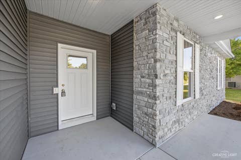 Tiny photo for 512 Quinlan Avenue, DeKalb, IL 60115 (MLS # 12720397)
