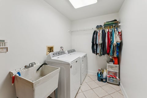 Tiny photo for 384 E Montrose Avenue, Wood Dale, IL 60191 (MLS # 12707627)