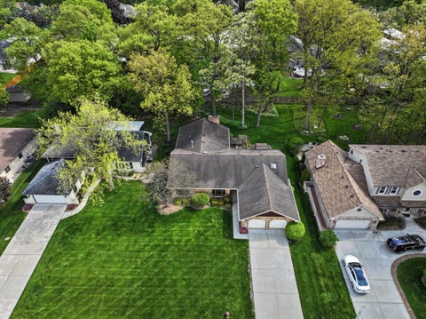 Tiny photo for 384 E Montrose Avenue, Wood Dale, IL 60191 (MLS # 12707627)