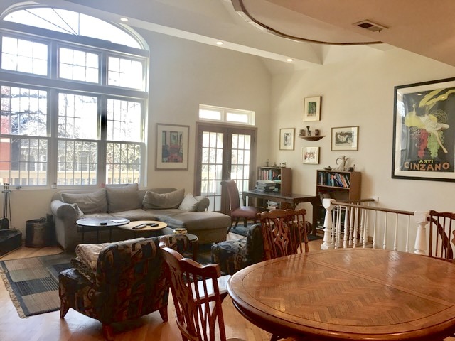 1933 N Sedgwick Street 2