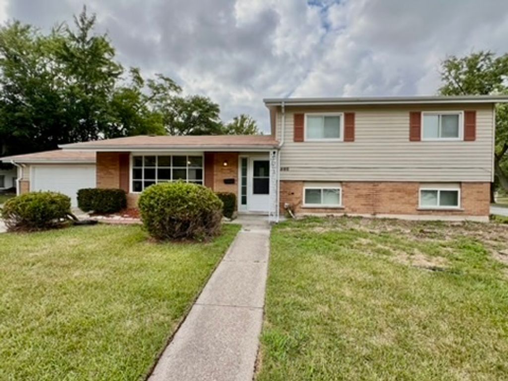 Photo for 500 Antietam Street, Park Forest, IL 60466 (MLS # 12503621)