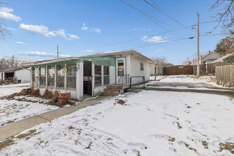 Tiny photo for 1617 N Hickory Street, Crest Hill, IL 60403 (MLS # 12565193)