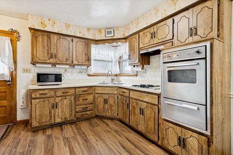 Tiny photo for 1617 N Hickory Street, Crest Hill, IL 60403 (MLS # 12565193)