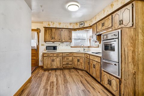 Tiny photo for 1617 N Hickory Street, Crest Hill, IL 60403 (MLS # 12565193)