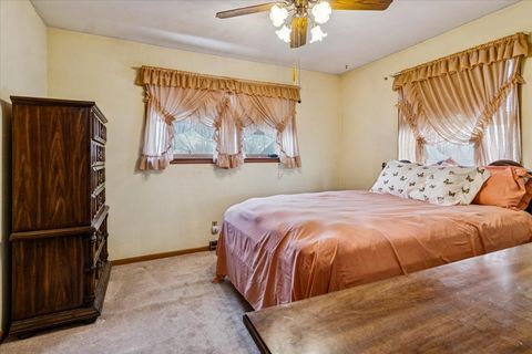 Tiny photo for 1617 N Hickory Street, Crest Hill, IL 60403 (MLS # 12565193)