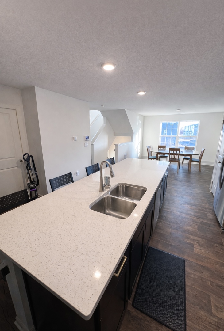 2241 Sassafras Way E