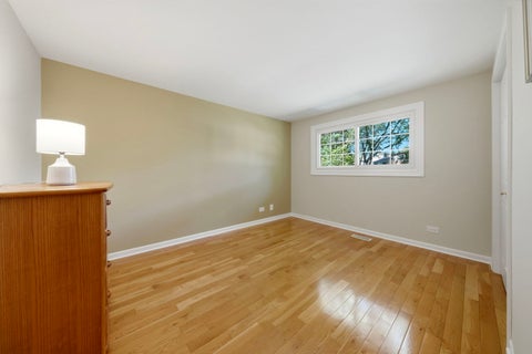 Tiny photo for 326 Greentree Parkway, Libertyville, IL 60048 (MLS # 12779913)