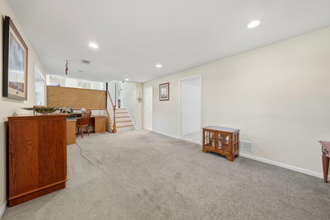Tiny photo for 326 Greentree Parkway, Libertyville, IL 60048 (MLS # 12779913)