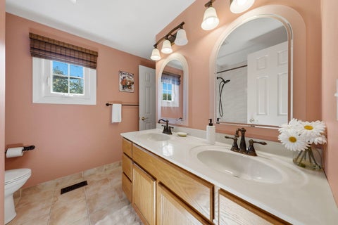 Tiny photo for 326 Greentree Parkway, Libertyville, IL 60048 (MLS # 12779913)