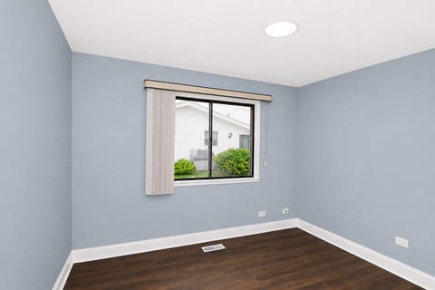 Tiny photo for 951 Chelsea Lane, Schaumburg, IL 60193 (MLS # 12692720)