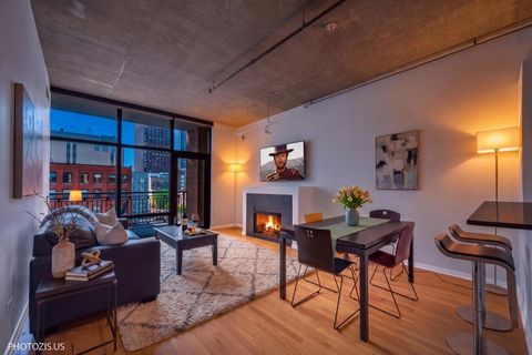 Tiny photo for 520 S State Street #712, Chicago, IL 60605 (MLS # 12642174)