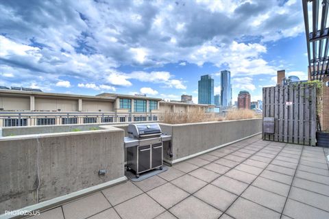 Tiny photo for 520 S State Street #712, Chicago, IL 60605 (MLS # 12642174)