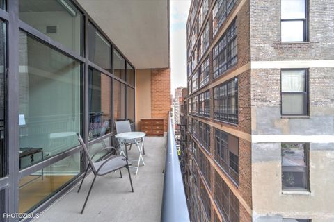 Tiny photo for 520 S State Street #712, Chicago, IL 60605 (MLS # 12642174)