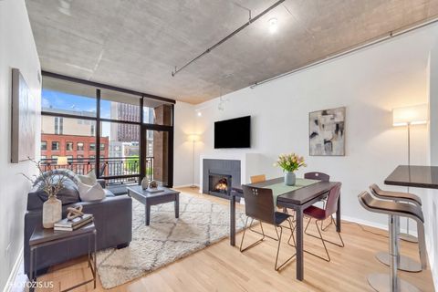 Tiny photo for 520 S State Street #712, Chicago, IL 60605 (MLS # 12642174)
