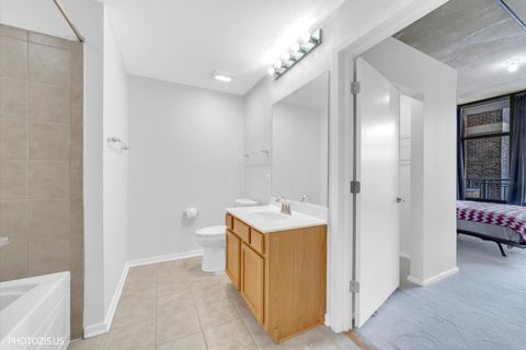 Tiny photo for 520 S State Street #712, Chicago, IL 60605 (MLS # 12642174)