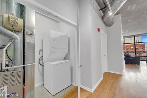 Tiny photo for 520 S State Street #712, Chicago, IL 60605 (MLS # 12642174)