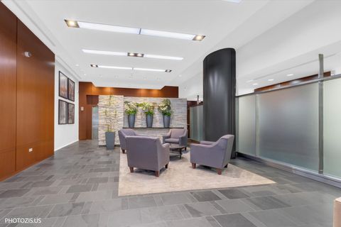 Tiny photo for 520 S State Street #712, Chicago, IL 60605 (MLS # 12642174)