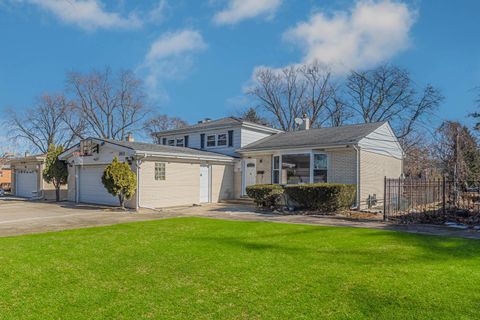 A home in Des Plaines