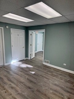 530 ROCKLAND Road 100-200