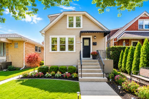 Photo of 5252 N Mulligan Avenue, Chicago, IL 60630 (MLS # 12698849)