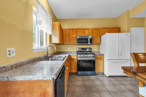 Tiny photo for 131 S Annandale Drive, Lake In The Hills, IL 60156 (MLS # 12463781)