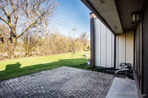 Tiny photo for 14 Westwood Drive, Indian Head Park, IL 60525 (MLS # 12469024)