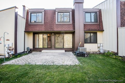 Tiny photo for 14 Westwood Drive, Indian Head Park, IL 60525 (MLS # 12469024)