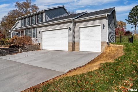 Tiny photo for 76 PARK VIEW Drive, Eldridge, IA 52748 (MLS # QC4269410)