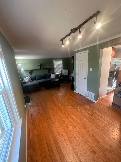 Tiny photo for 5749 S Nordica Avenue, Chicago, IL 60638 (MLS # 12565909)