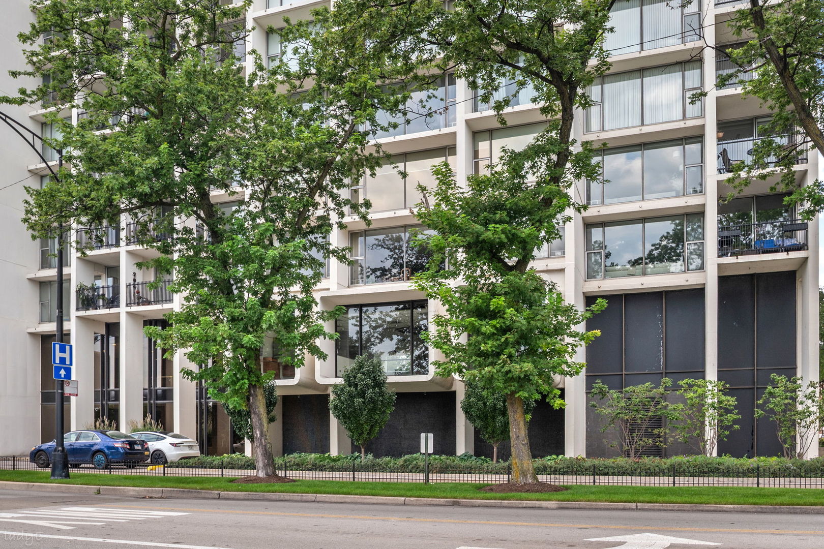 3200 N Lake Shore Drive 225