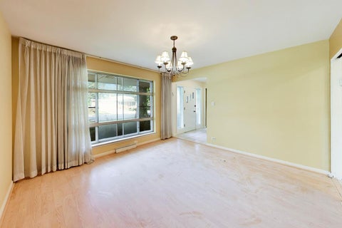 Tiny photo for 3905 Sugar Loaf Lane, Skokie, IL 60076 (MLS # 12743073)