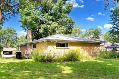 Tiny photo for 3905 Sugar Loaf Lane, Skokie, IL 60076 (MLS # 12743073)
