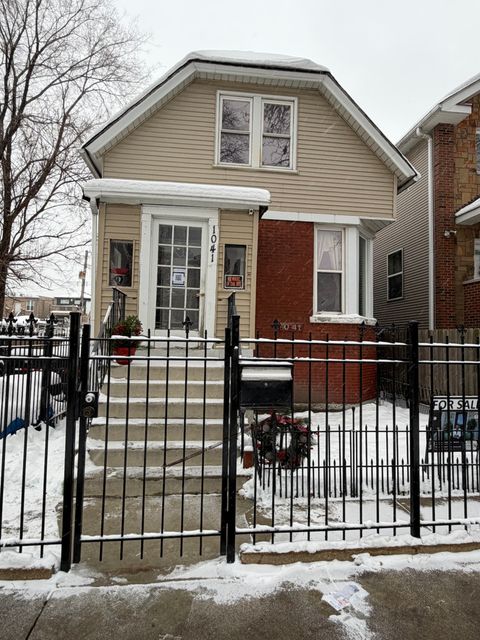 1041 N RIDGEWAY Avenue Chicago IL 60651