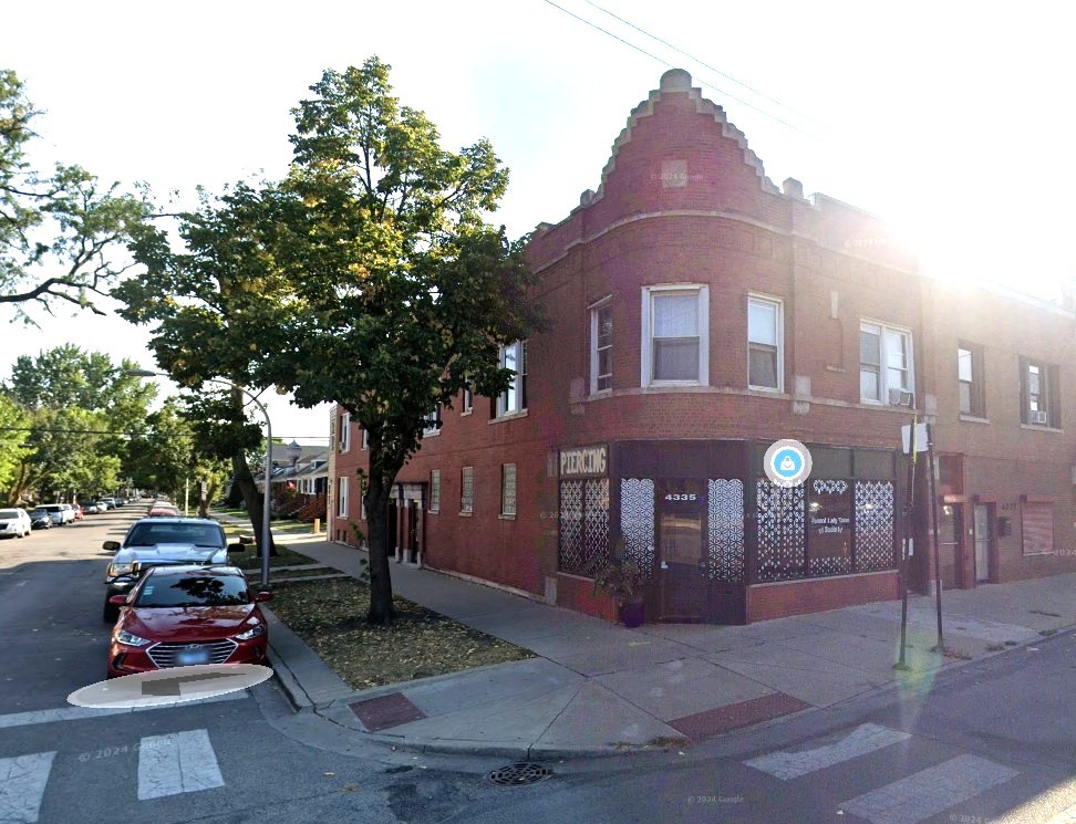 4335 W Fullerton Avenue