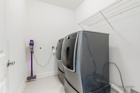 Tiny photo for 1442 Somerset Place, Barrington, IL 60010 (MLS # 12612534)