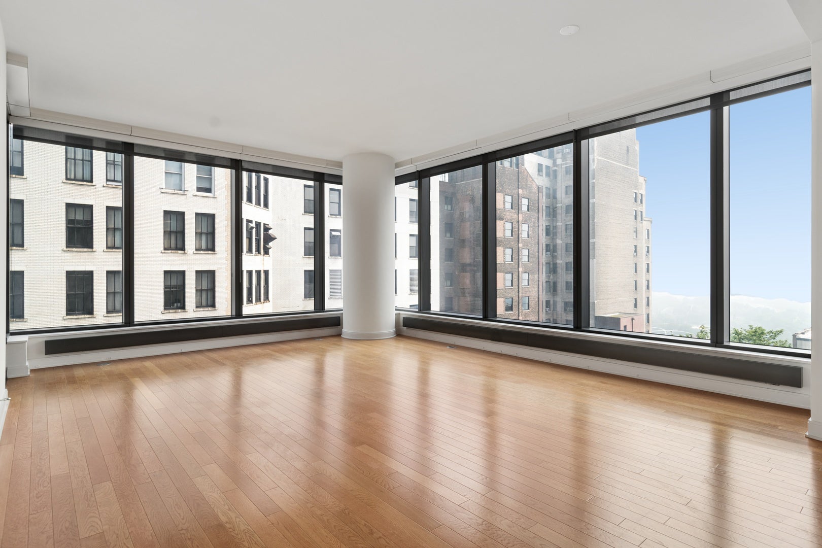 60 E Monroe Street 1807