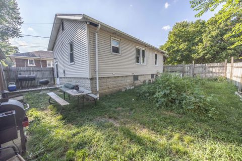 Tiny photo for 806 Woods Avenue, Joliet, IL 60436 (MLS # 12453299)