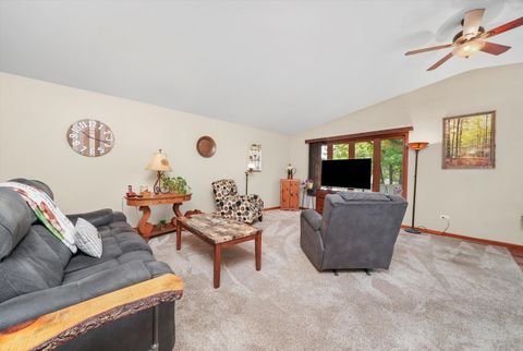Tiny photo for 4124 Russell Avenue, Gurnee, IL 60031 (MLS # 12496123)